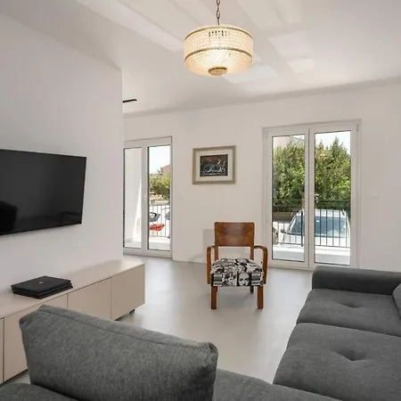 Apartment San Avia I Pula